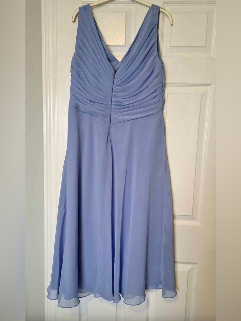 Lavander Chiffon Evening Gown looks new - Picture 3 of 5